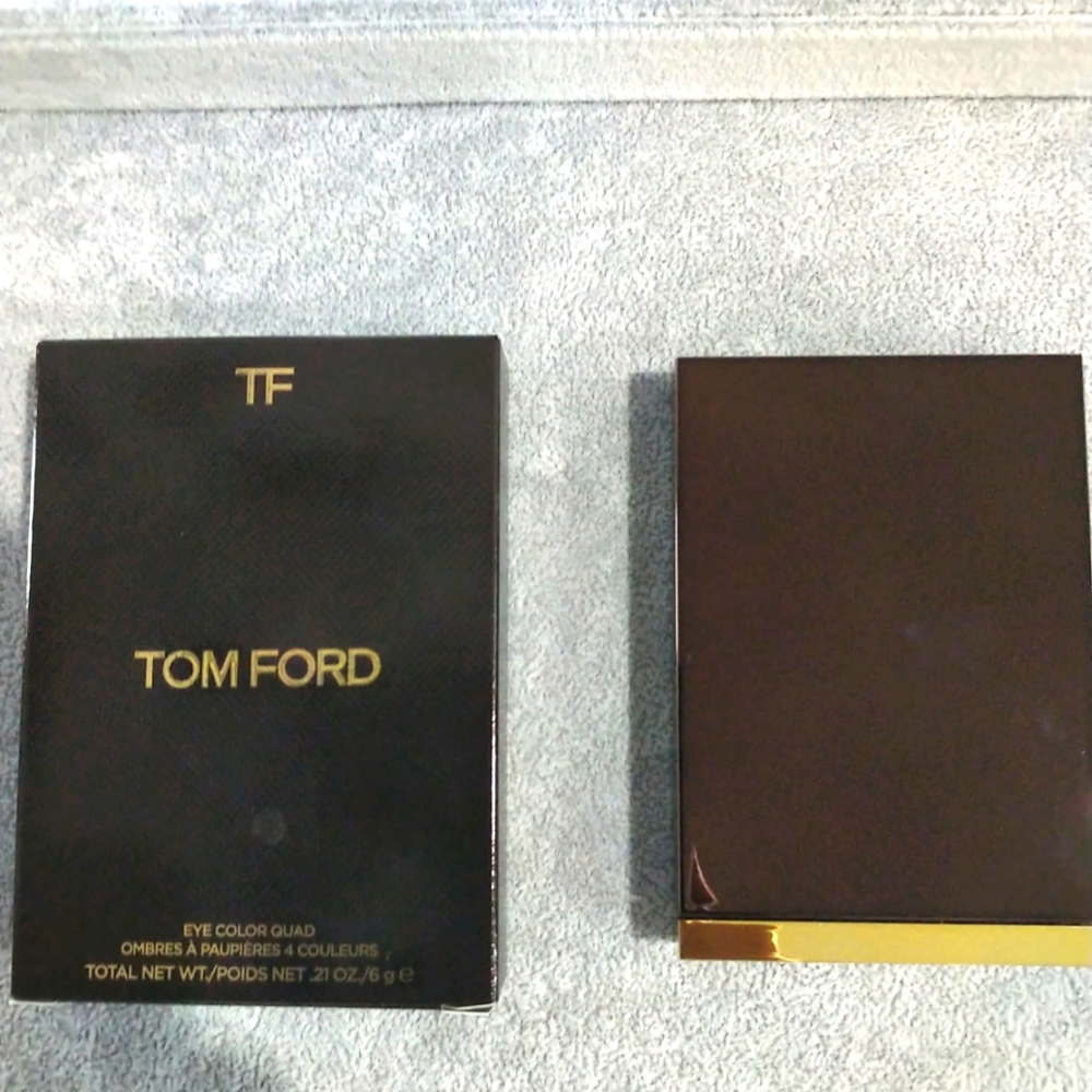 NEW!  In box with protective cover Unopened Tom Ford Eyeshadow Quad:  "Bodyheat"